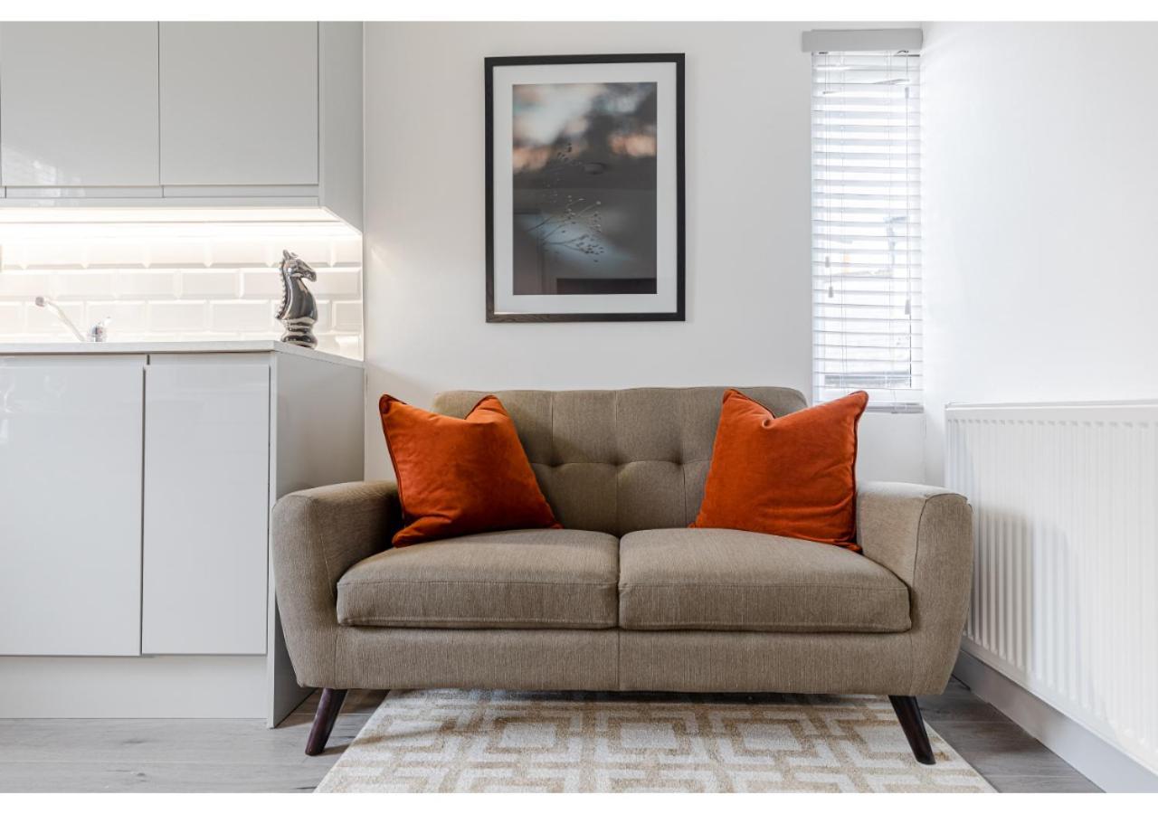Cozy And Stylish 2 Bedroom Flat In Greater 런던 외부 사진