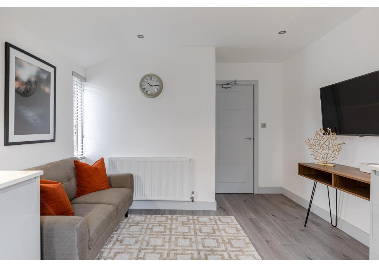 Cozy And Stylish 2 Bedroom Flat In Greater 런던 외부 사진