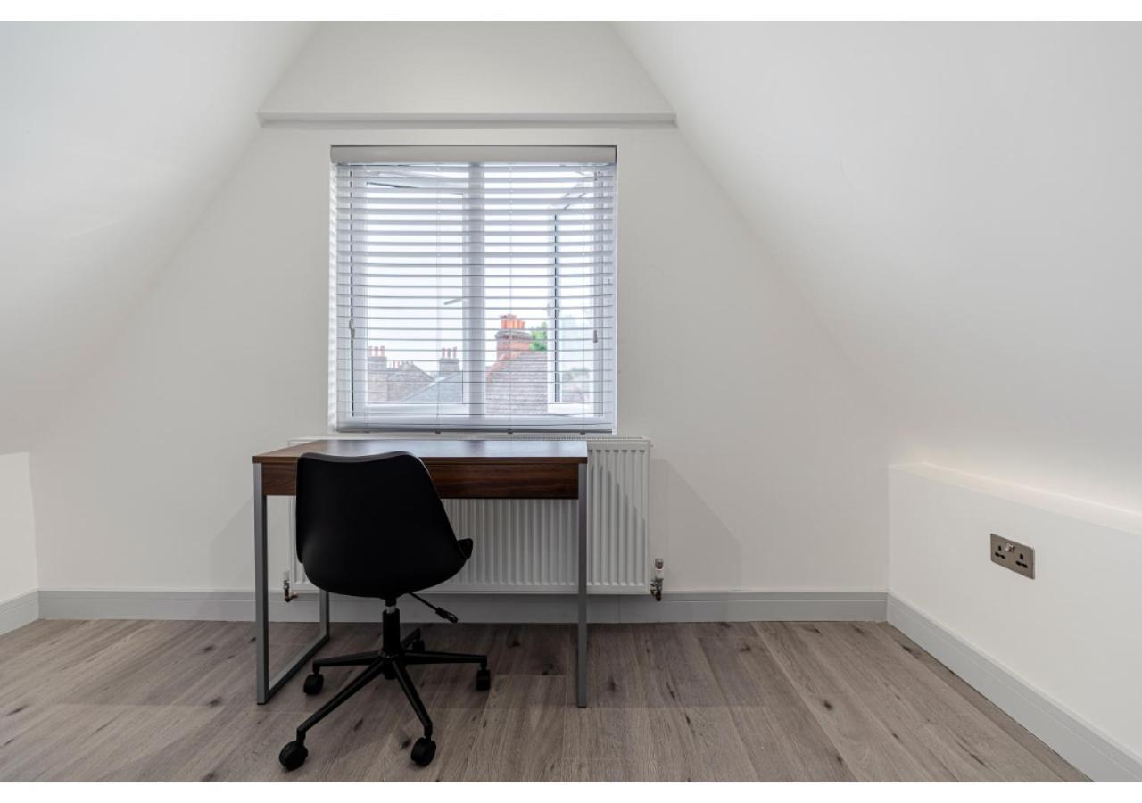 Cozy And Stylish 2 Bedroom Flat In Greater 런던 외부 사진